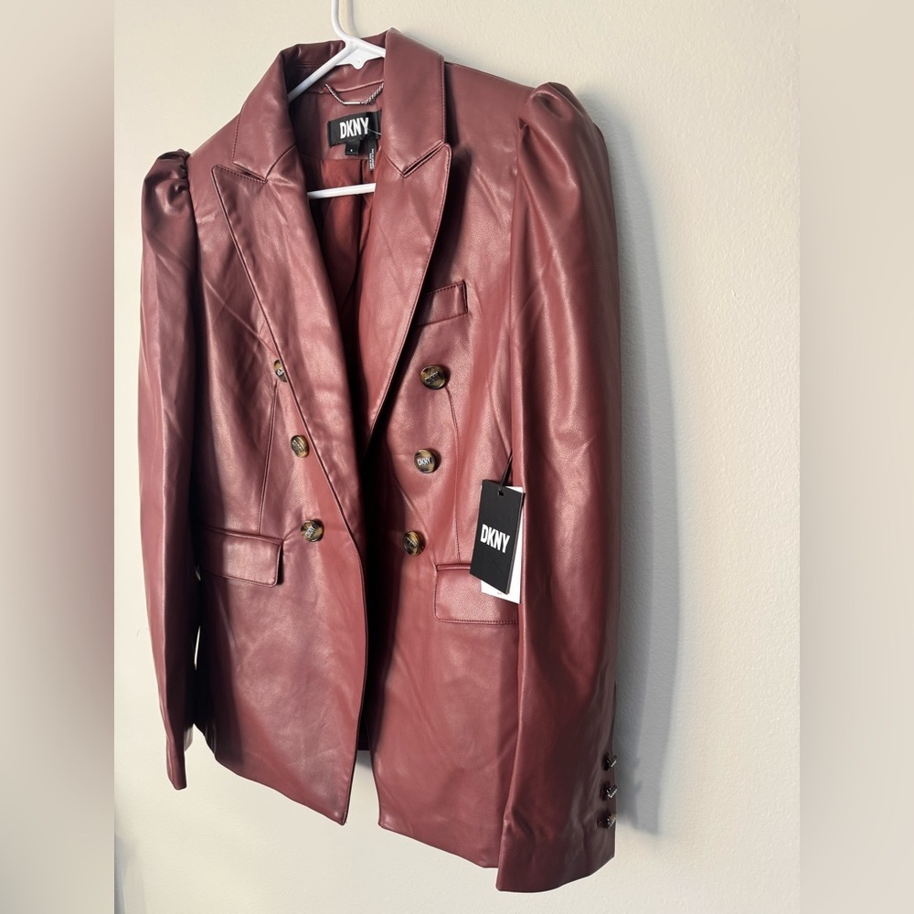 DKNY Jacket Red Faux Leather Size 6 NWT - Picture 4 of 10